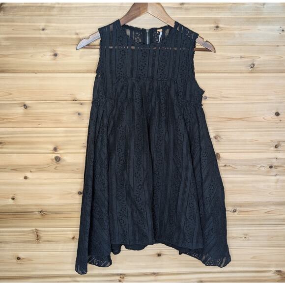 Free People Top Women's XS Black Swing Shape Lace Tunic Sleeveless - Picture 1 of 11
